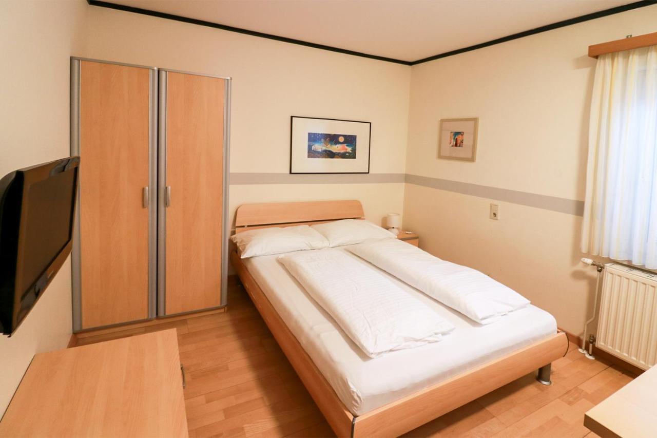 Schlafgut Otel Sankt Poelten Dış mekan fotoğraf