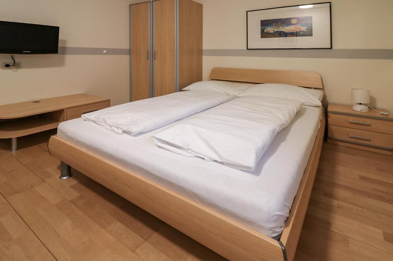 Schlafgut Otel Sankt Poelten Dış mekan fotoğraf