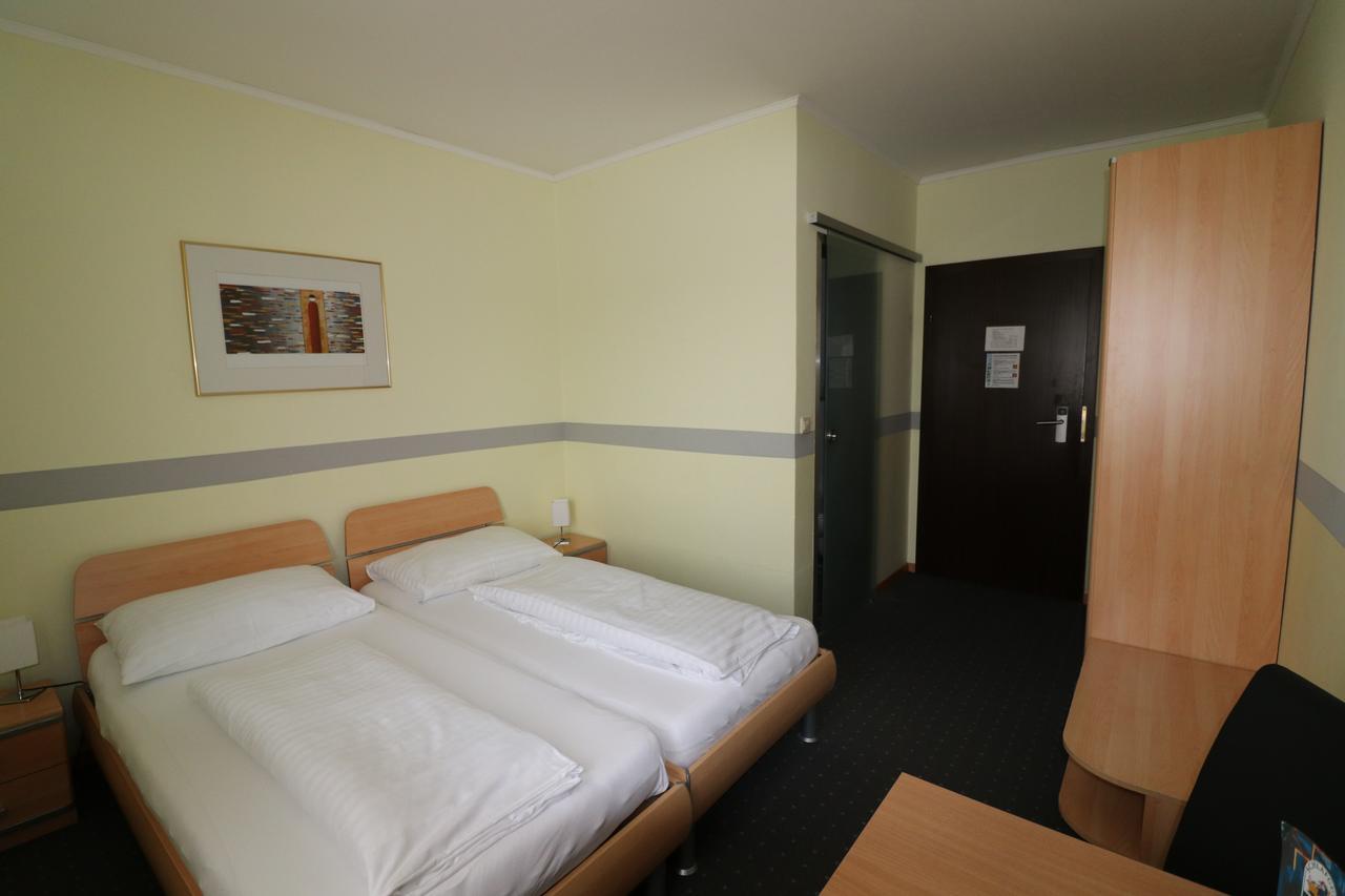 Schlafgut Otel Sankt Poelten Dış mekan fotoğraf