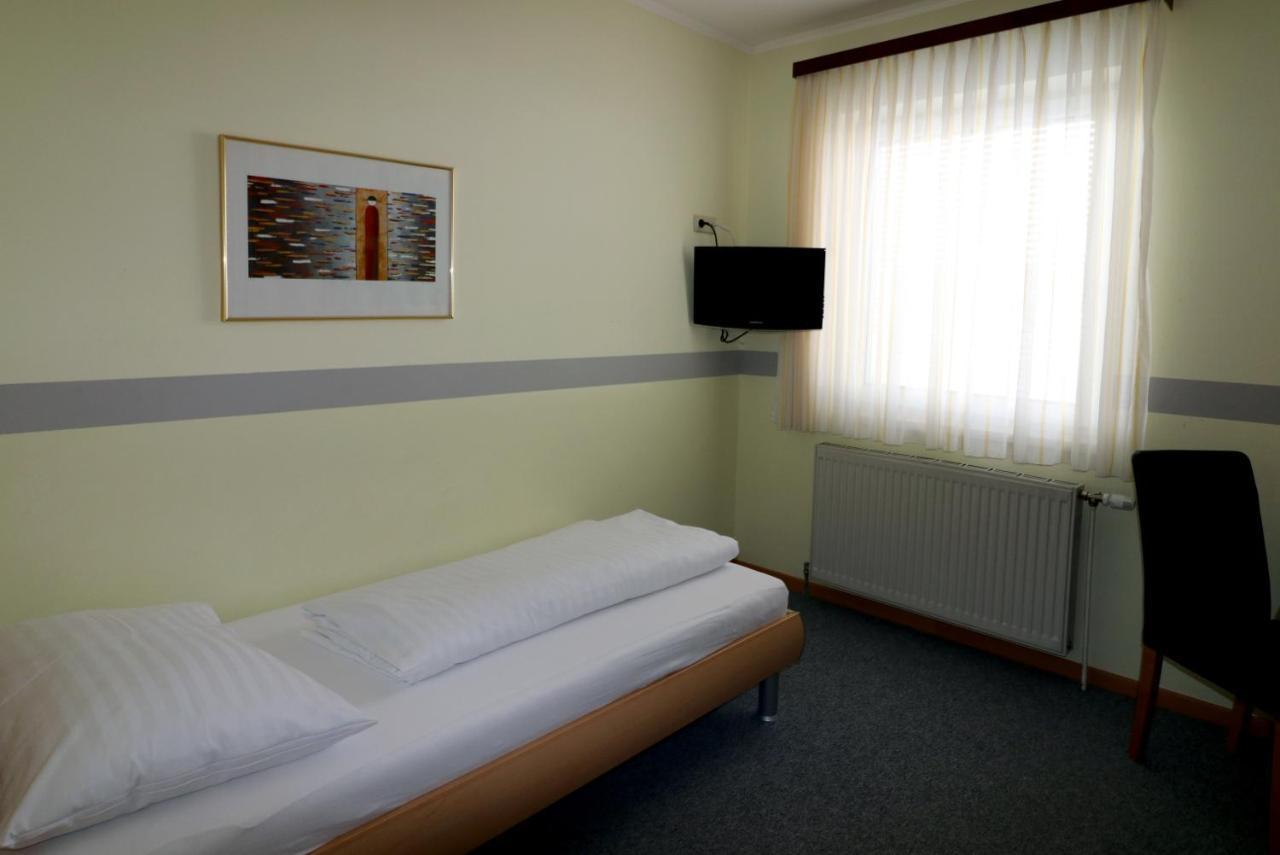 Schlafgut Otel Sankt Poelten Dış mekan fotoğraf